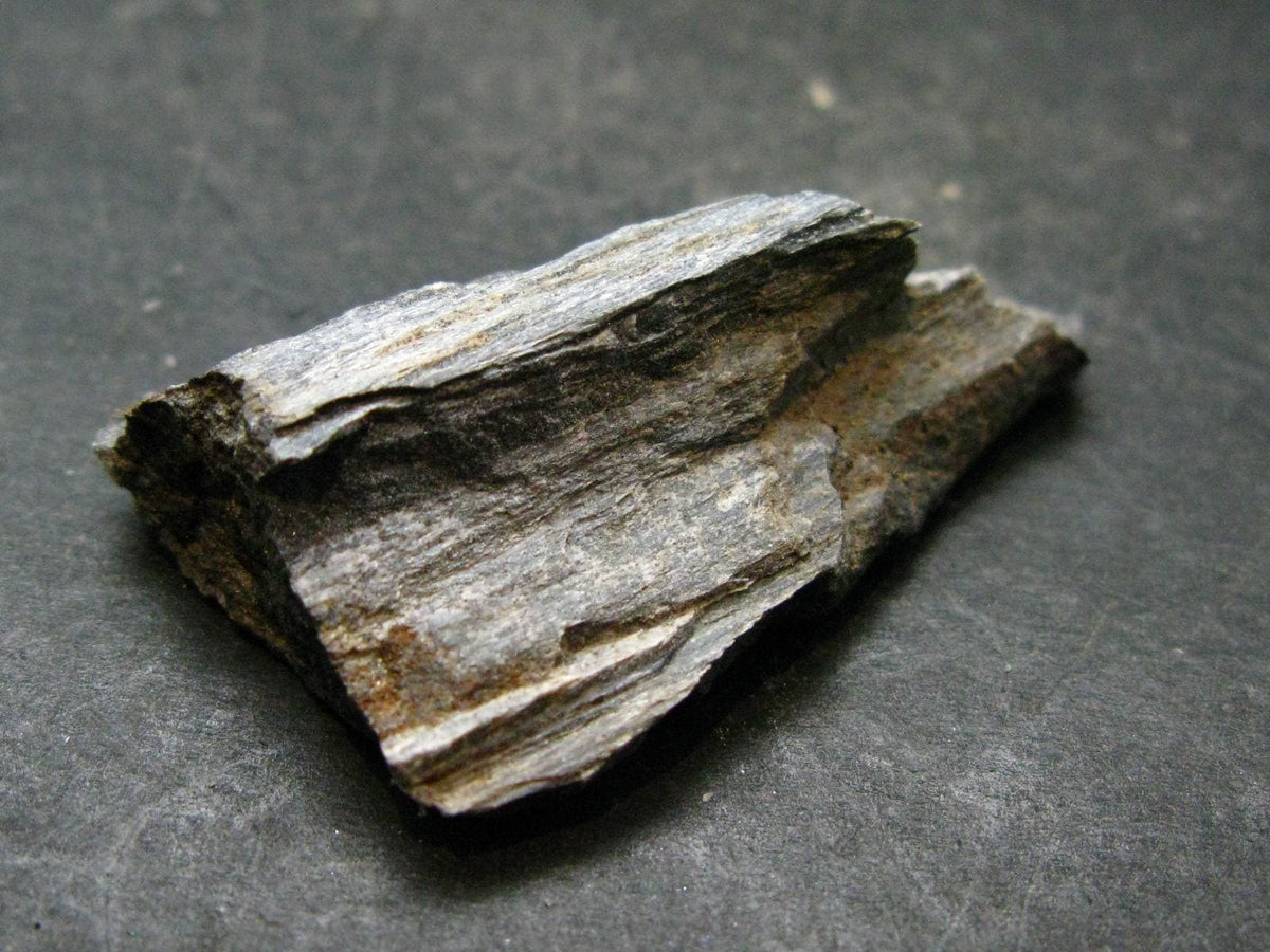 Rare ISUA Stone Raw Piece from Greenland - 1.7" - 18.38 Grams