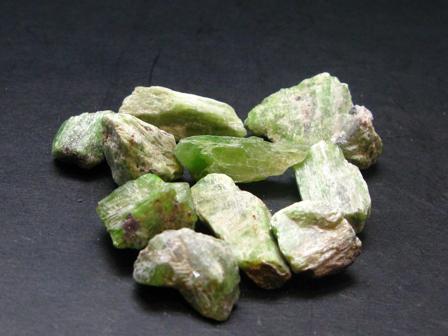 Rare Neon Tremolite Lot of 10 Crystals from Tanzania - 221.30 Carats