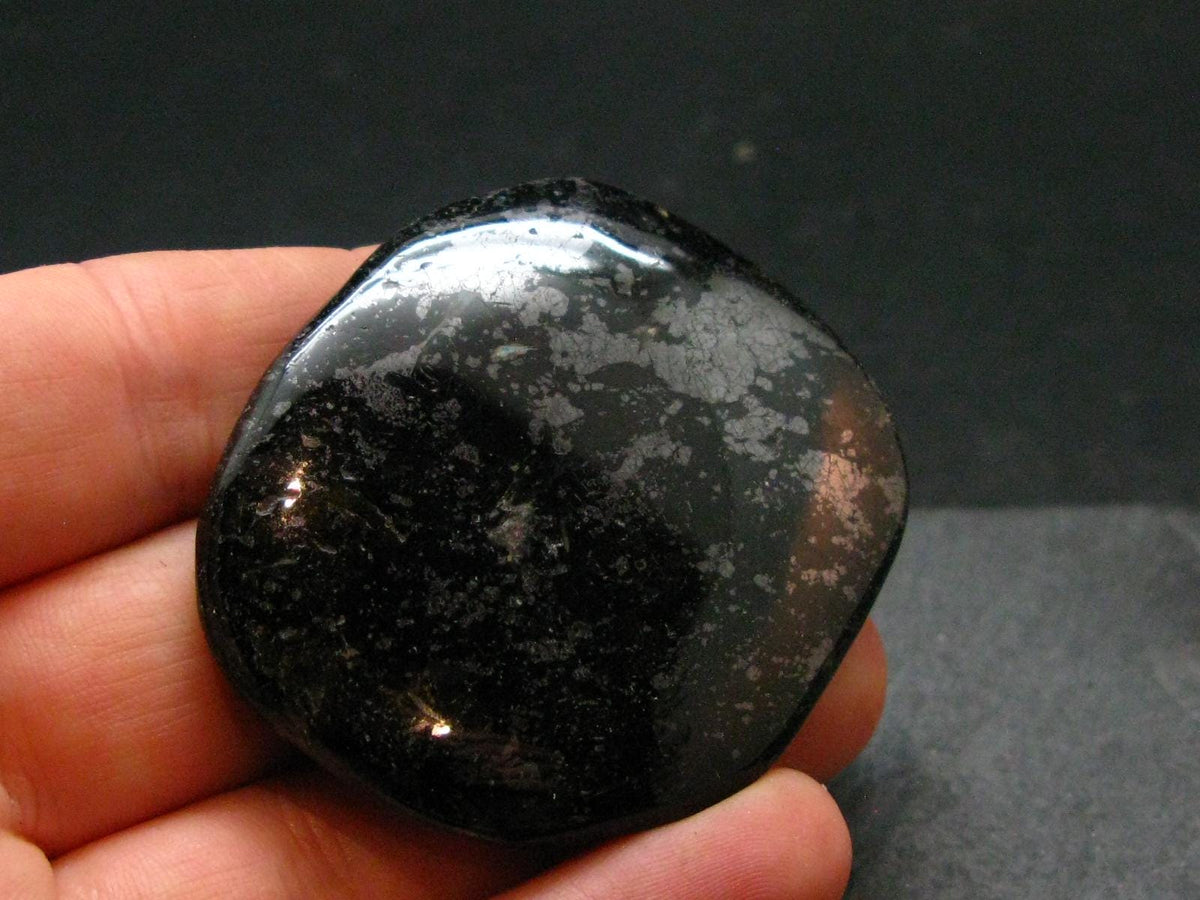 Rare Nuumite Nuummite Tumbled Stone From Greenland - 35.03 Grams - 1.8"