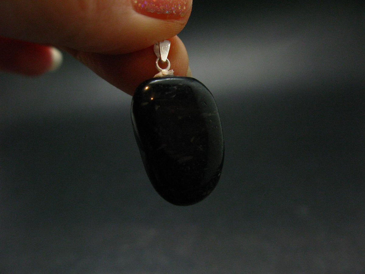 Very Rare Sterling Silver Nuumite Nuummite Pendant From Greenland - 1.2" - 6.92 Grams