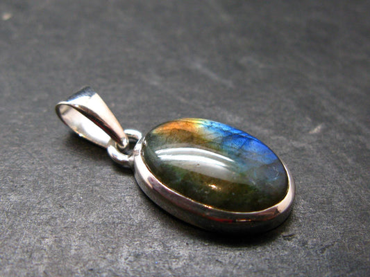 Labradorite Pendant In 925 Sterling Silver From Madagascar - 1.1'' - 3.14 Grams