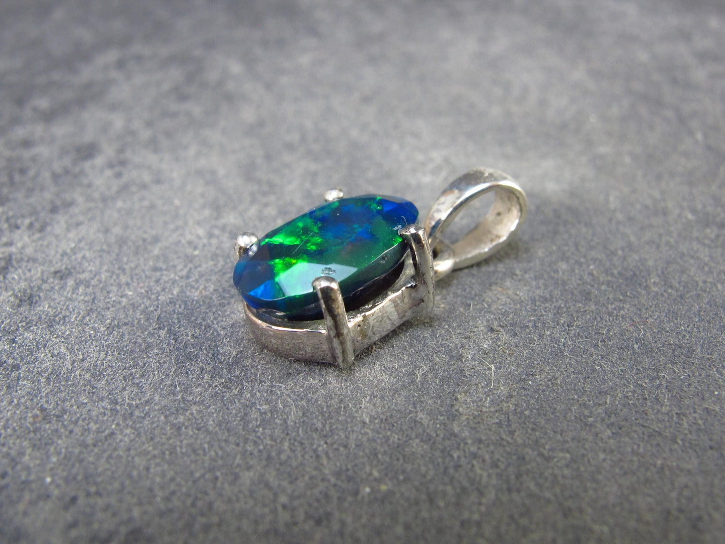 Rare Black Opal Sterling Silver Pendant from Australia - 0.7" - 1.29 Grams