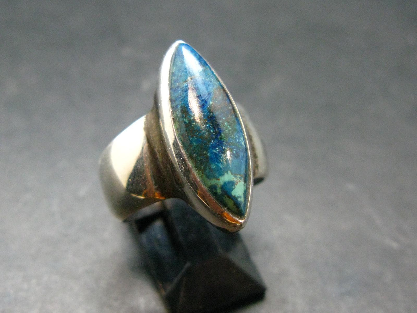 Quantum Quattro Shattuckite Malachite Dioptase Chrysocola Ring in SS From Namibia - Size 8 - 9.42 Grams