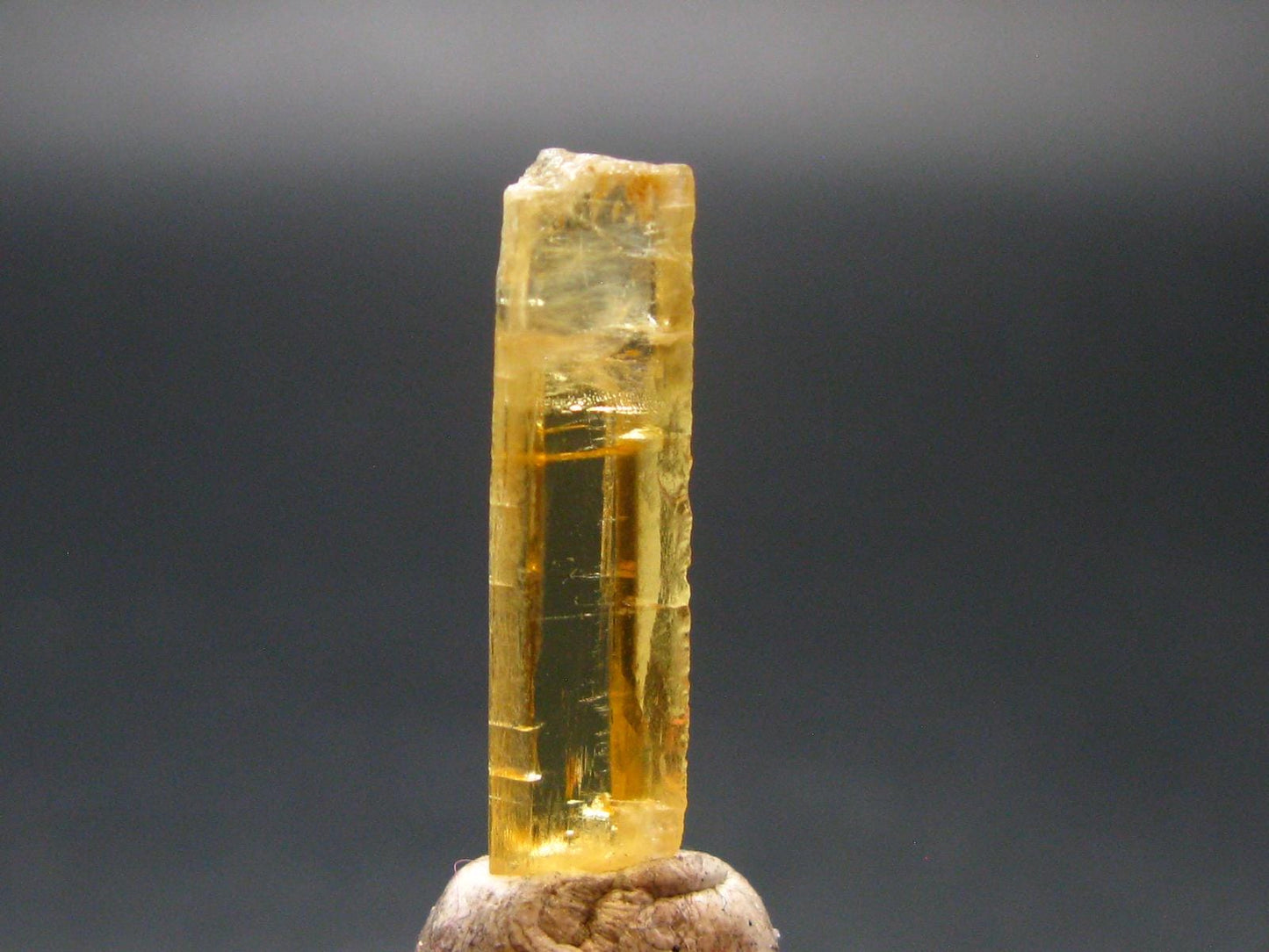 Gem Heliodor Golden Beryl Crystal From Tajikistan - 0.94 Grams - 0.9"
