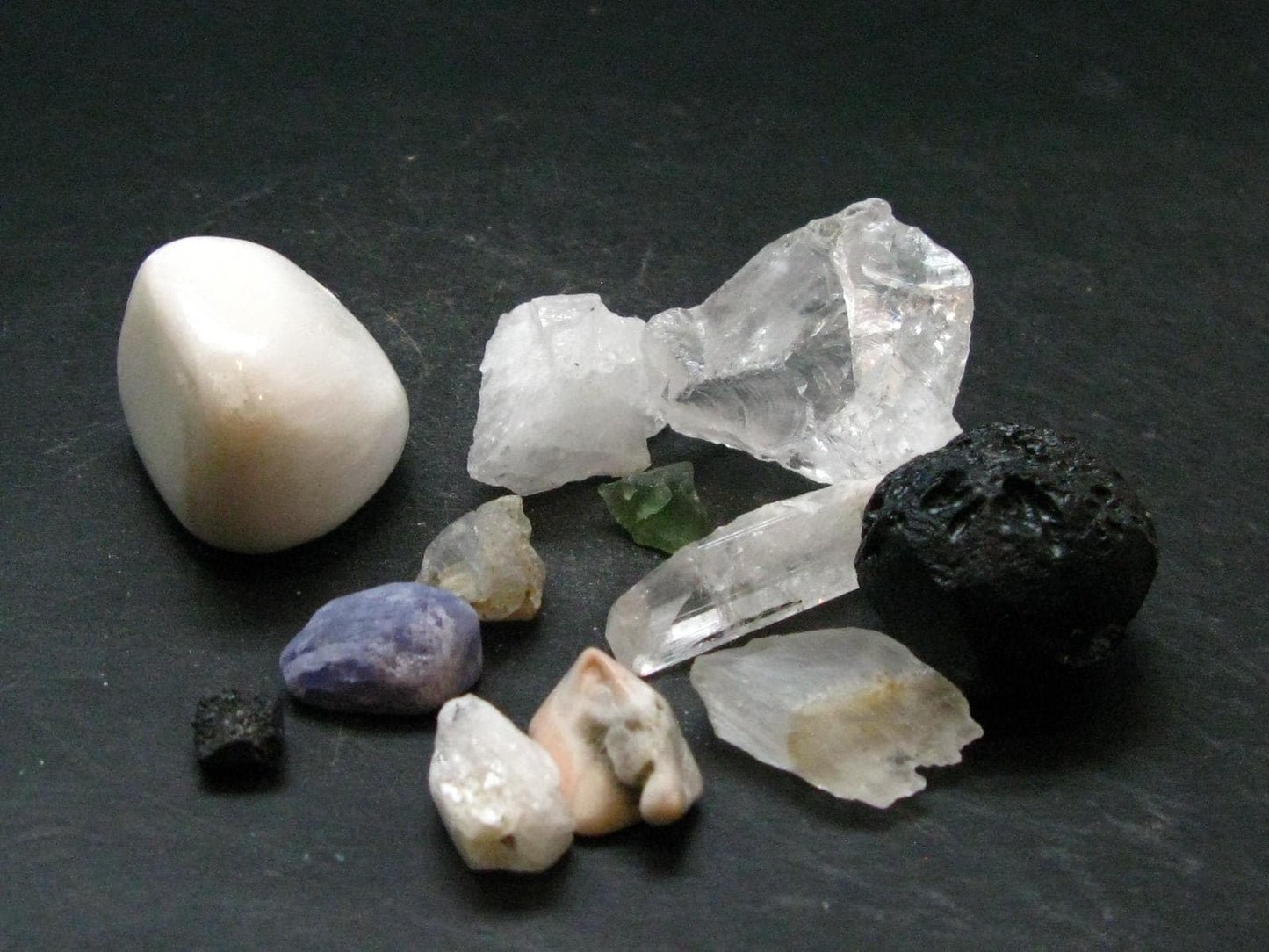 Synergy 12 Set Phenakite Moldavite Natrolite Petalite Danburite Tektite Scolecite Herderite Tanzanite Brookite 74.04 Gr