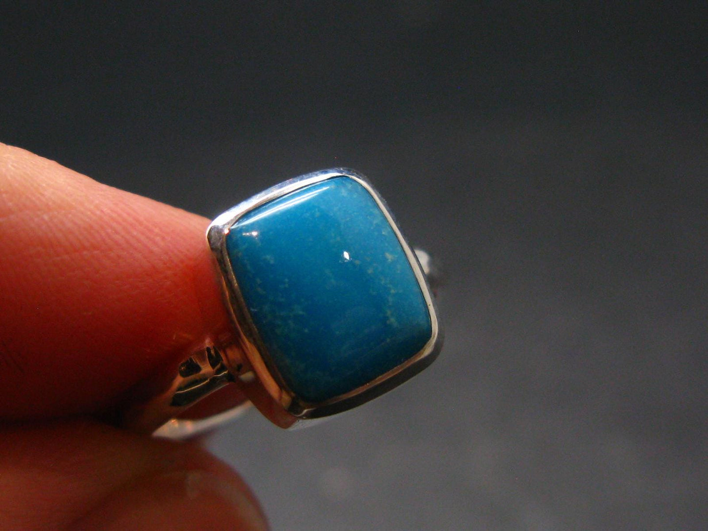 Genuine Turquoise Sterling Silver Ring - 2.67 Grams - Size 6.25