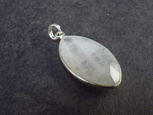 Natural Glow From Inside Moonstone 925 Silver Pendant - 1.2" - 2.34 Grams