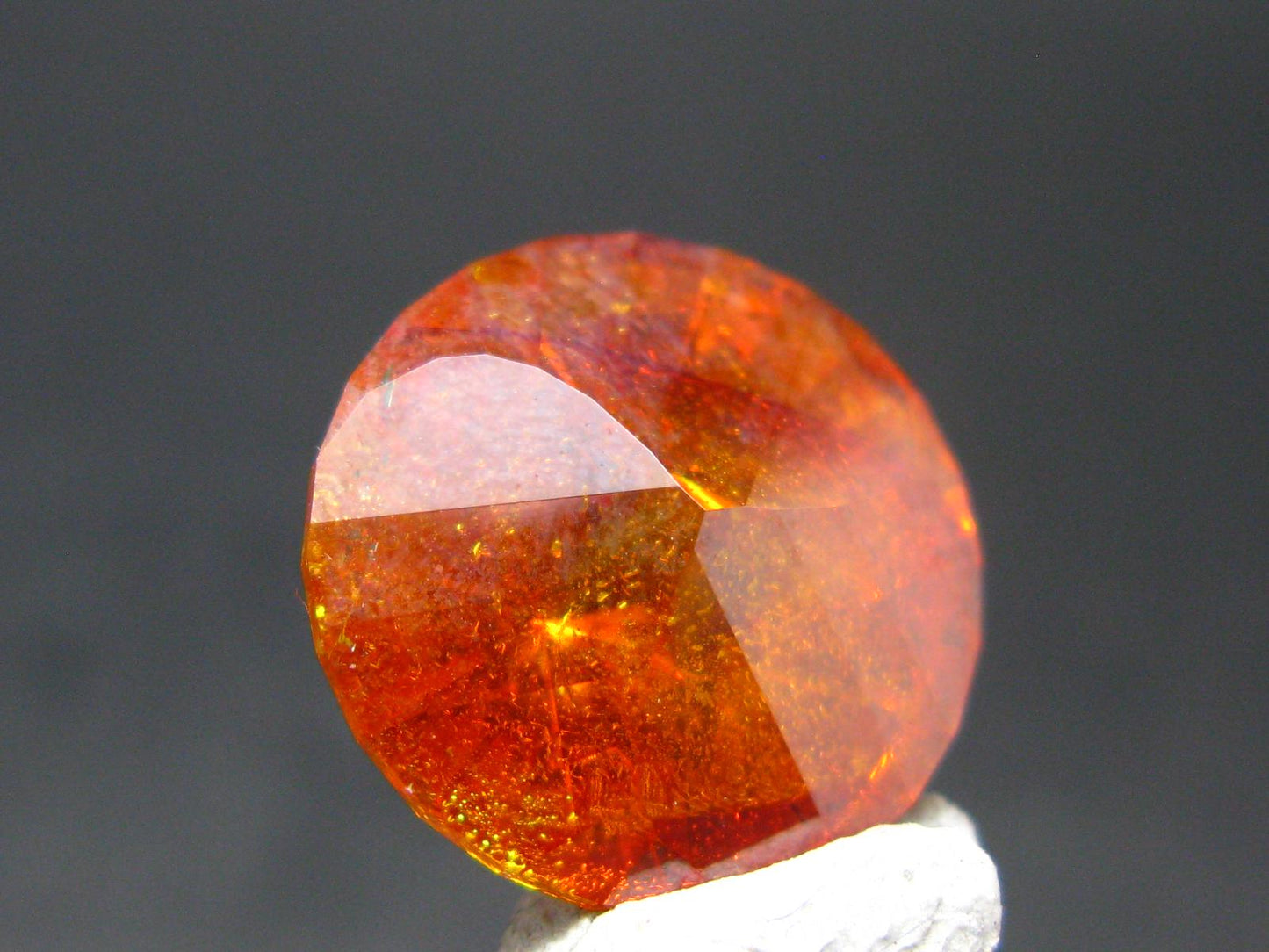 Gem Sphalerite Facetted Cut Stone from Spain - 15.73 Carats