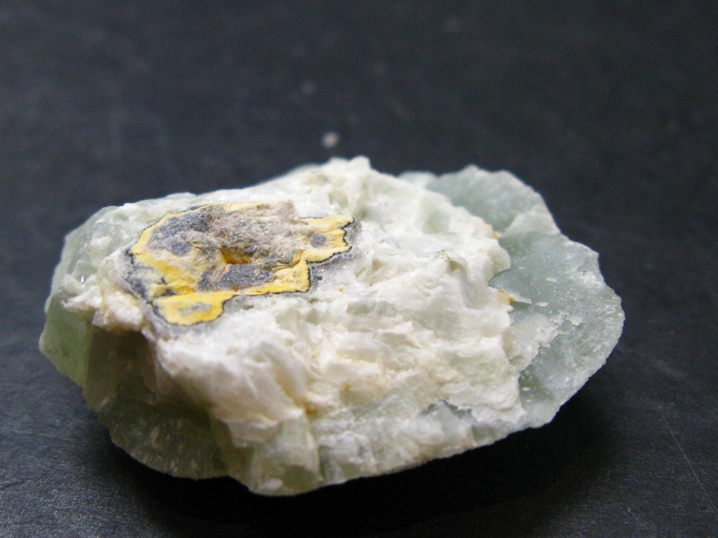 Prehnite Crystal From China - 1.5" - 17.22 Grams