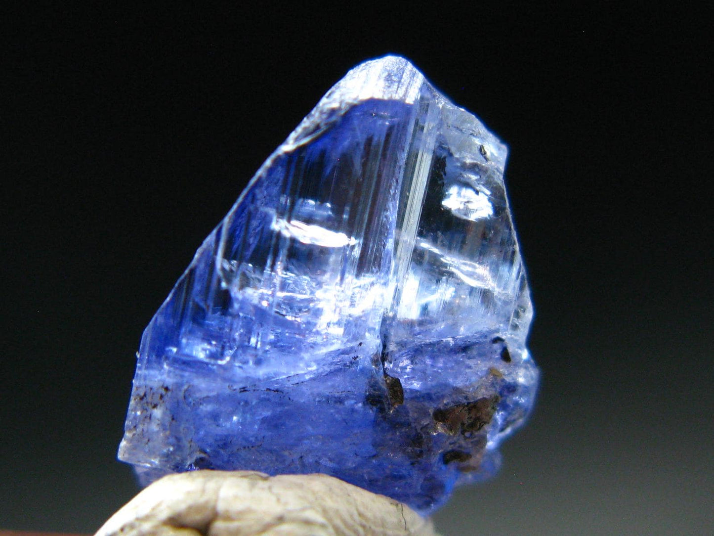 Fine Gem Tanzanite Zoisite Crystal From Tanzania - 7.45 Carats - 0.6"