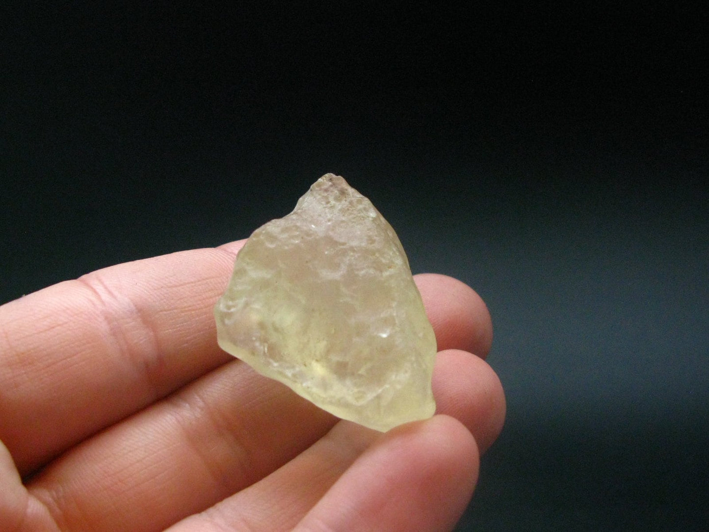 Nice Gem Libyan Tektite Glass From Libya - 12.22 Grams - 1.3"