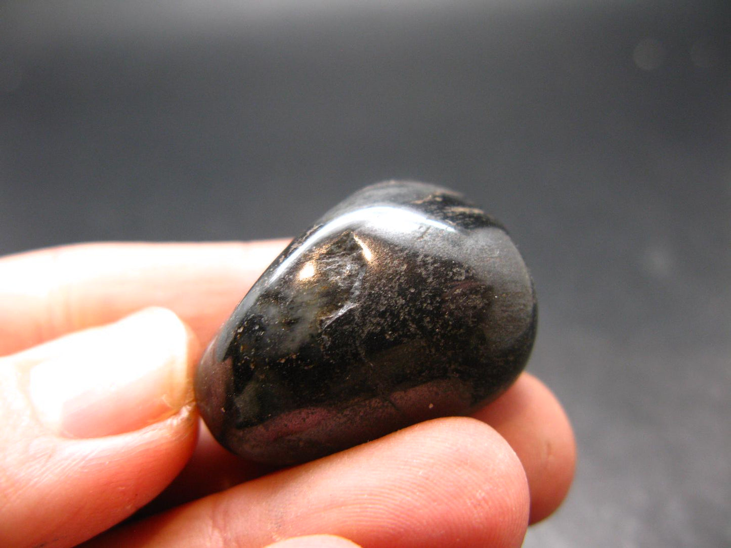 Rare ISUA Stone from Greenland - 1.0" - 20.0 Grams