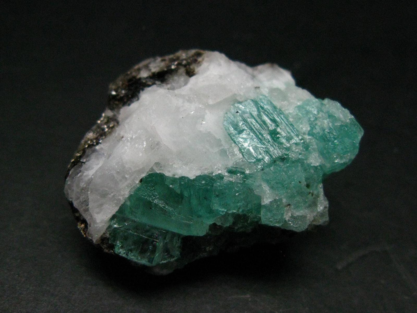 Emerald Beryl Cluster from Pakistan - 1.4" - 20.28 Grams