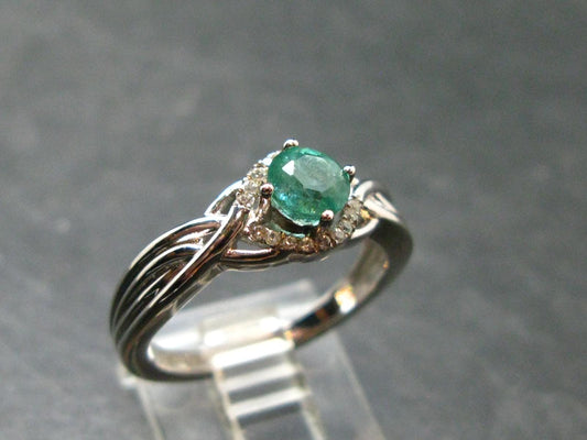 Emerald Faceted Silver Ring from Colombia - 3.11 Grams Total - Size 7