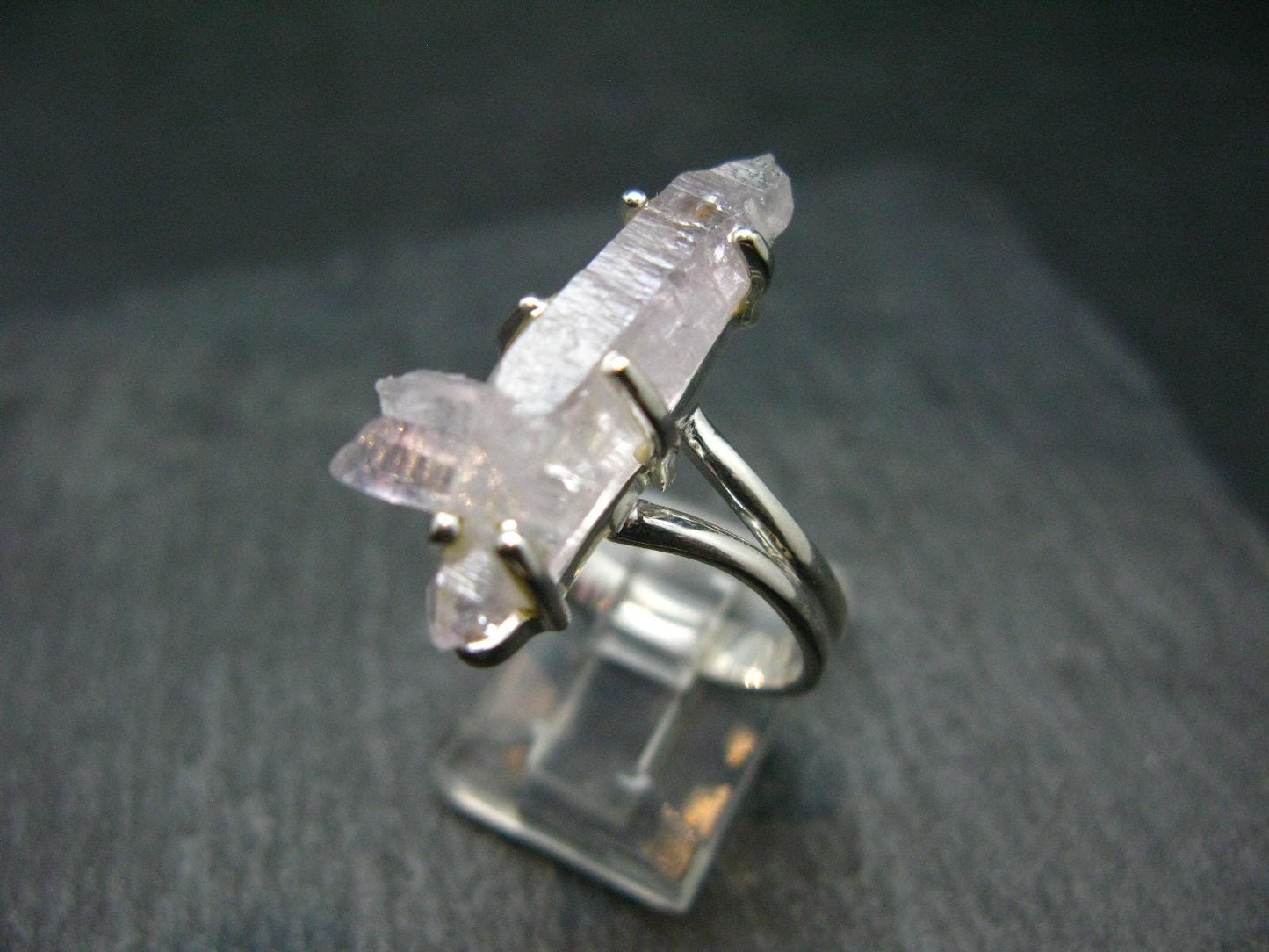 Vera Cruz Amethyst Silver Ring From Mexico - Size 9 - 5.0 Grams