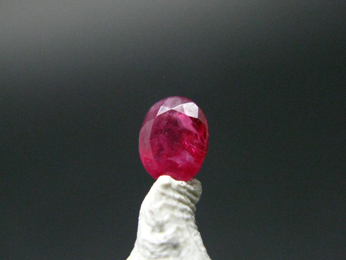 Beautiful Rare Gem Bixbite Red Beryl Emerald Cut Stone From Utah USA - 0.20 Carats - 4.0x3.2mm