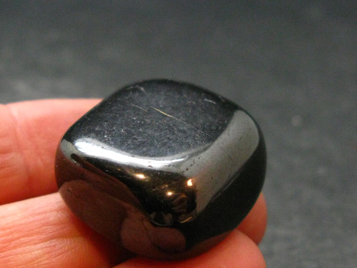 Elite Shungite Tumbled Piece from Russia - 0.9" - 10.16 Grams