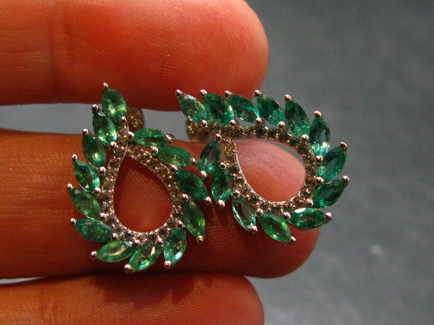 Gem Emerald Faceted Silver Earrings From Colombia - 3.40 Grams Total