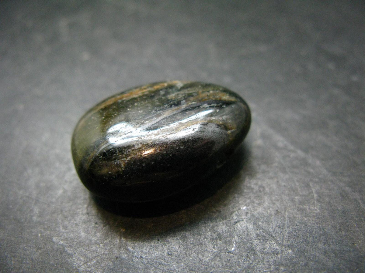 Rare ISUA Stone Metal Free Pendant From Greenland - 1.2" - 11.85 Grams