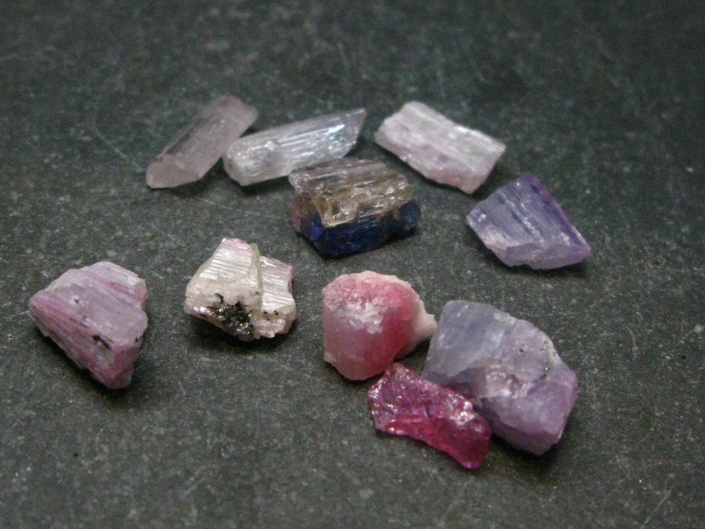 Lot of 10 Tanzanite Gem Untreated Pink Crystals From Tanzania - 20.70 Carats