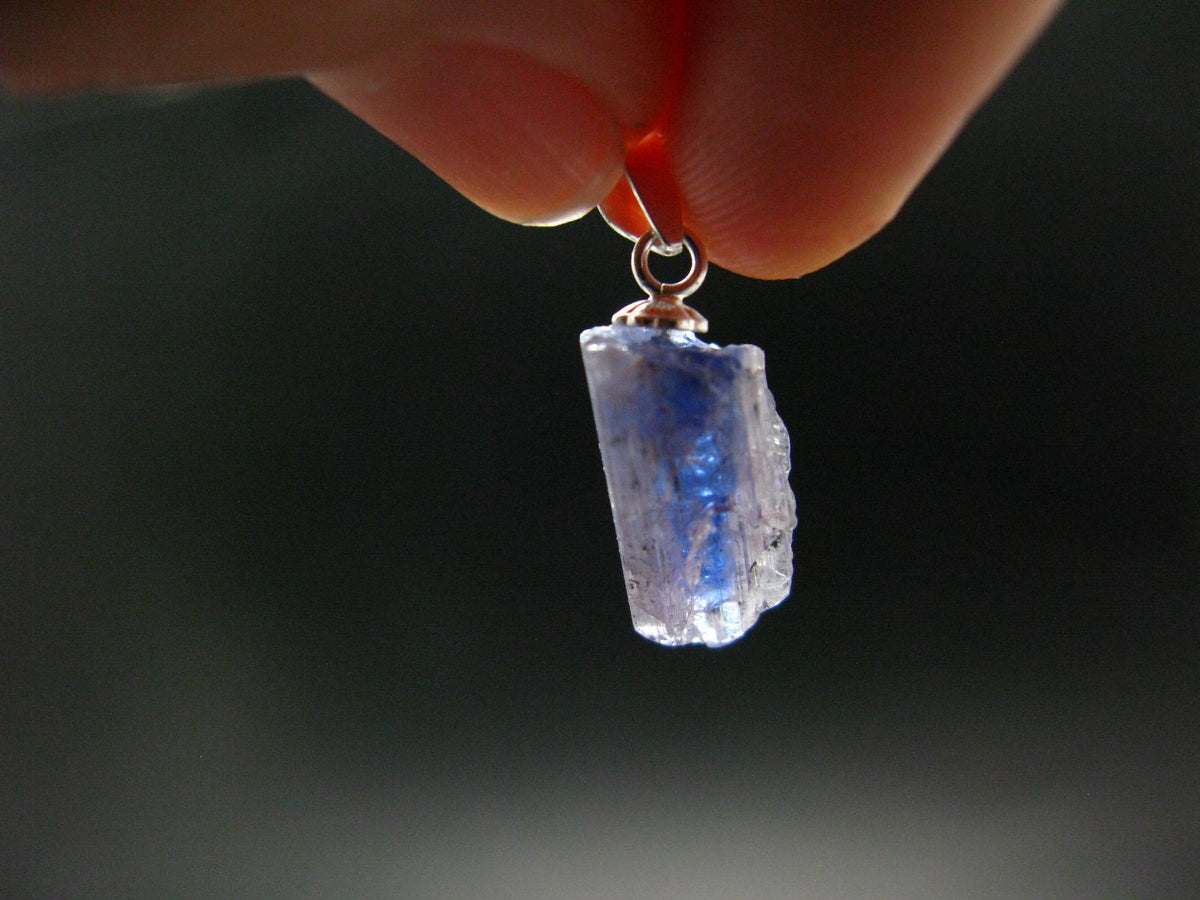 Tanzanite Pendant In Sterling Silver From Tanzania - 0.8" - 1.35 Grams