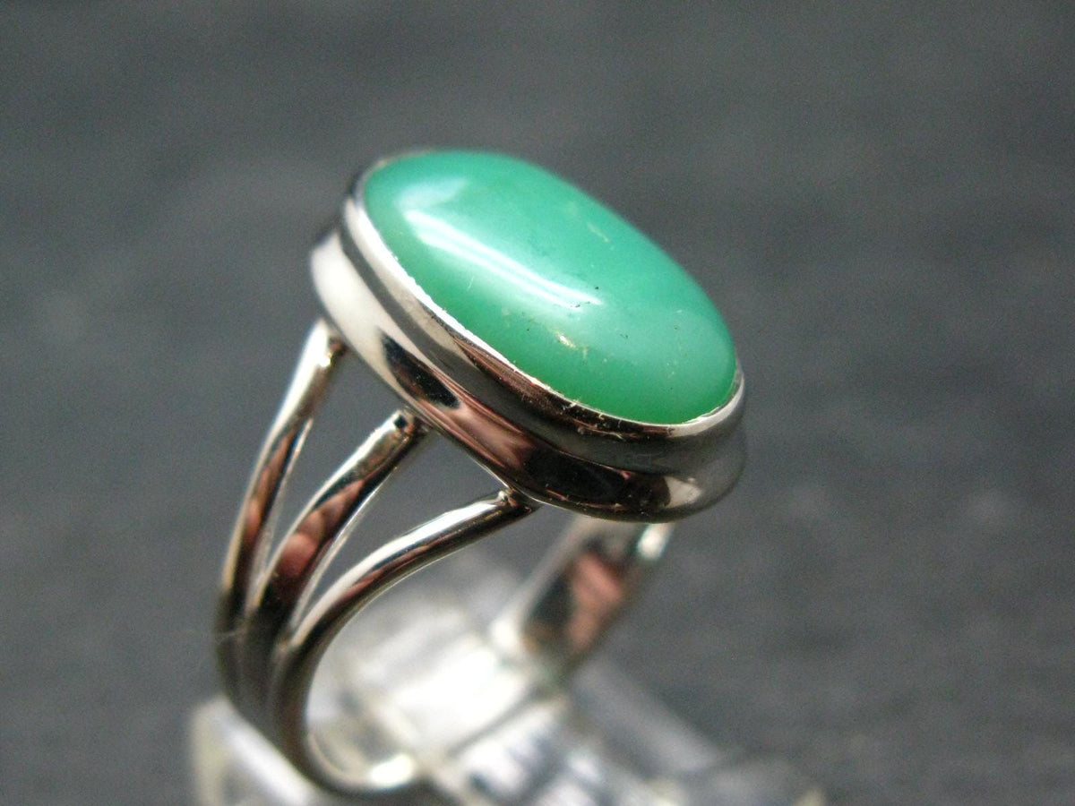 Natural Apple Green Chrysoprase 925 Sterling Silver Ring From Australia - 5.30 Grams - Size 8