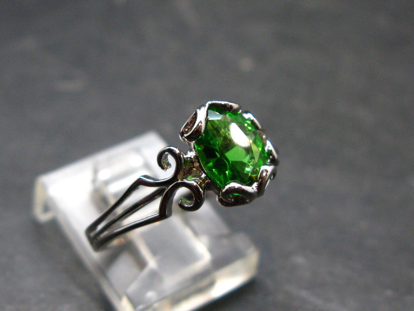 Helenite Gaia Stone Gem Sterling Silver Ring From Washington - Size 8 - 1.2 Carats