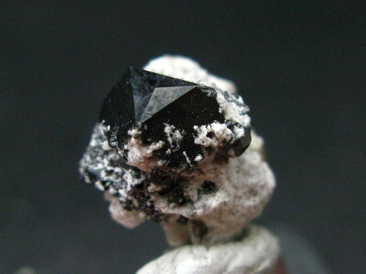 Rare Topaz & Bixbyite Crystal from Utah, USA - 5.11 Grams - 0.9"