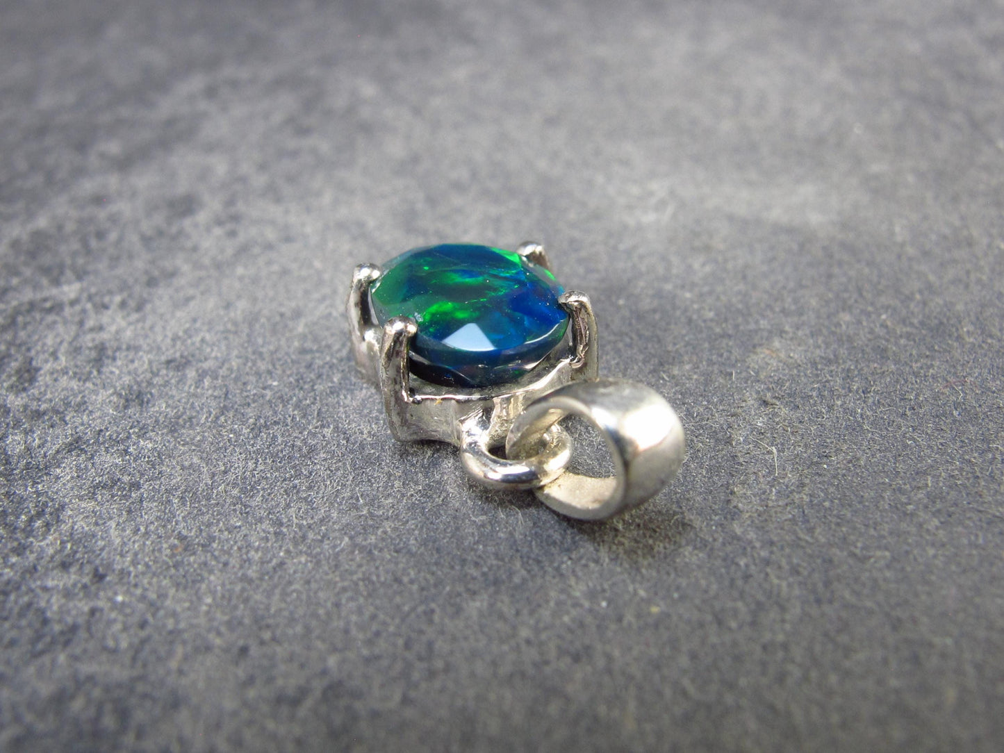 Rare Black Opal Sterling Silver Pendant from Australia - 0.7" - 1.29 Grams