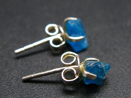 Natural Raw Gemmy Neon Blue Apatite Stud Earrings In Sterling Silver From Madagascar - 0.6"