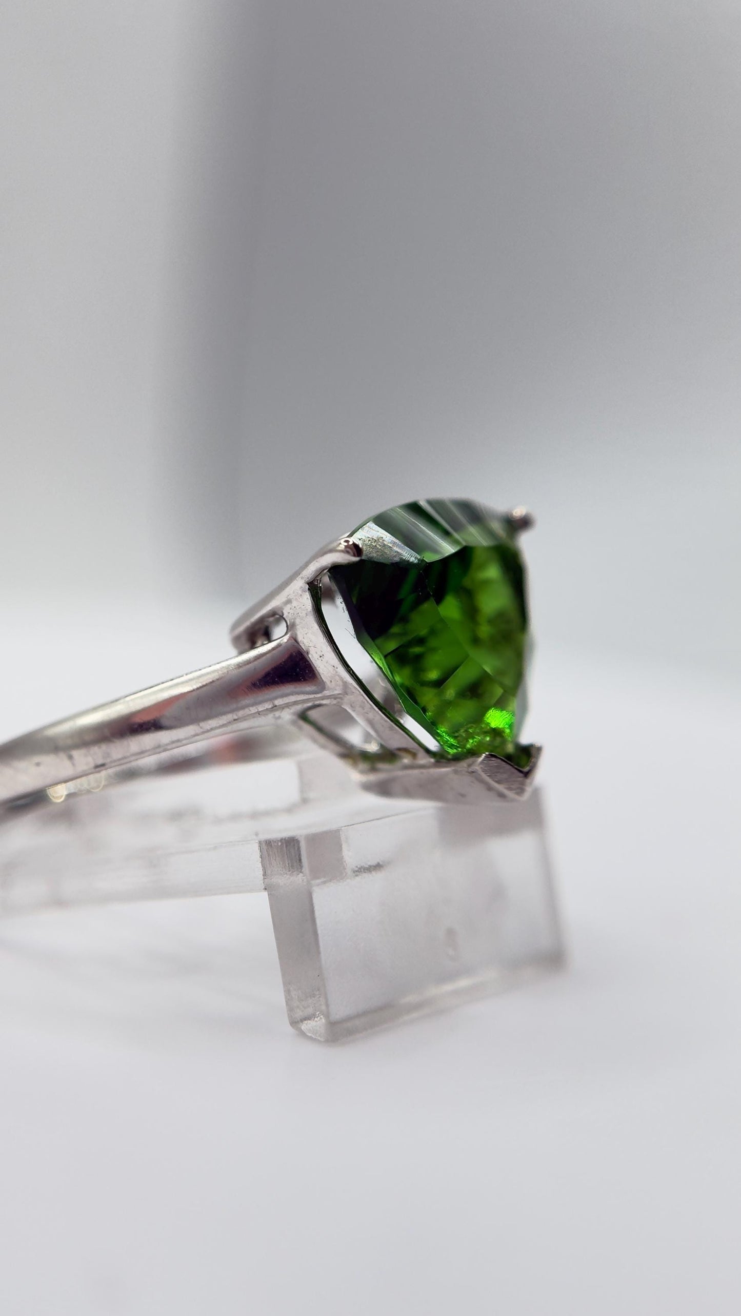Green Helenite Trillion Cut Ring – Sterling Silver Faceted Gemstone Statement Ring