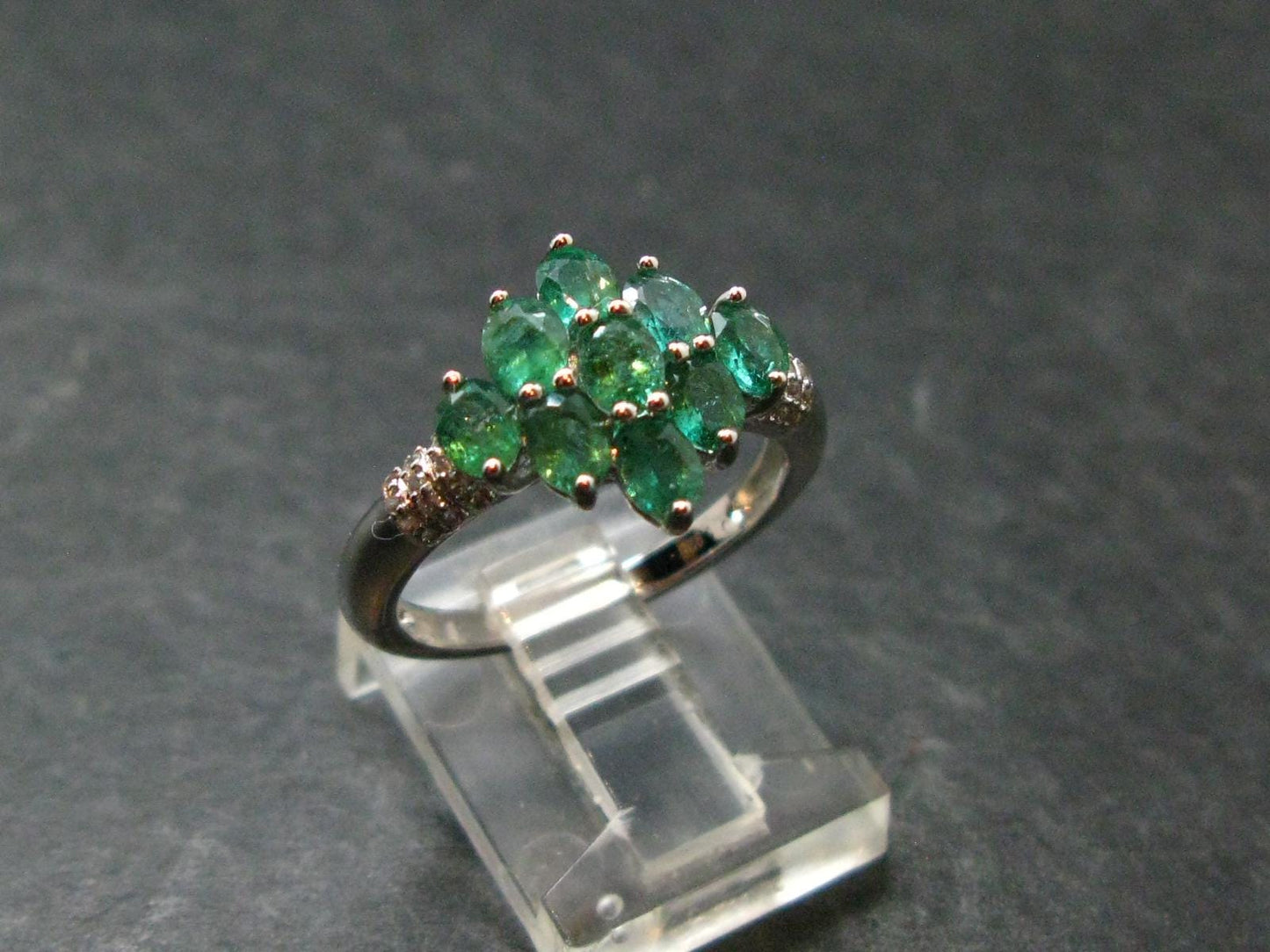 Emerald Faceted Silver Ring from Colombia - 2.83 Grams Total - Size 7