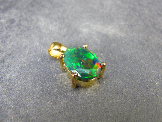 Rare Black Opal Gold Plated Silver Pendant from Australia 0.7" - 1.50 Grams