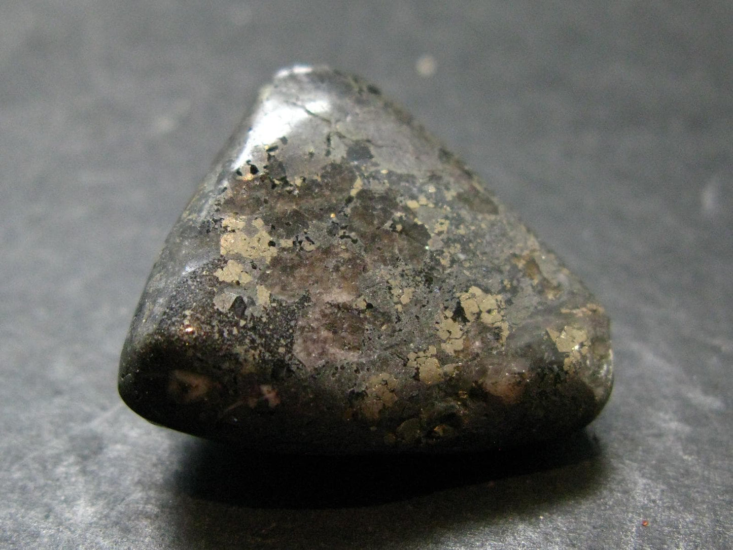 Healers Gold Tumbled Stone From USA - 1.1" - 18.60 Grams