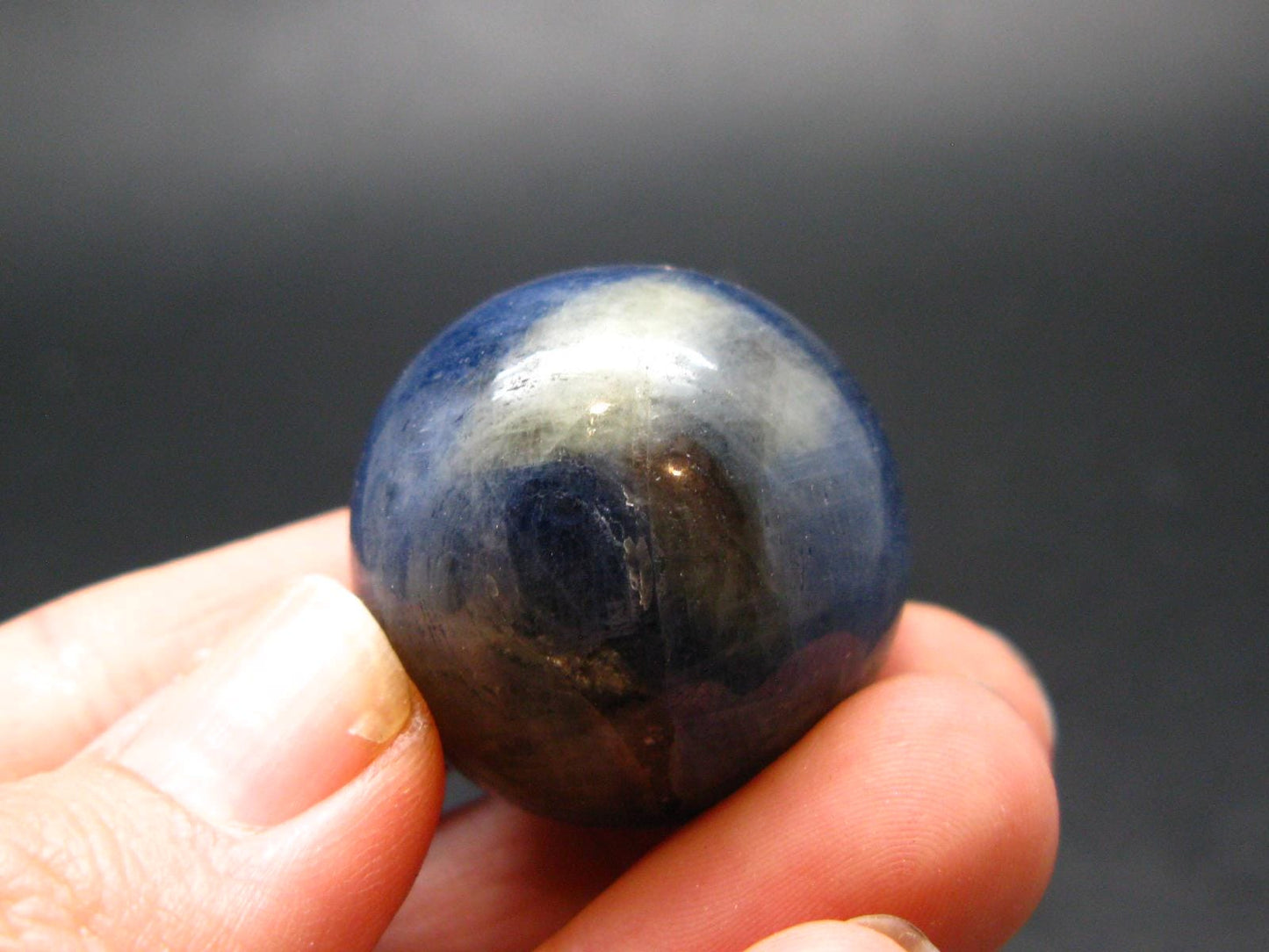 Genuine Sapphire Corundum Sphere Ball from India - 224.10 Carats - 1.0"