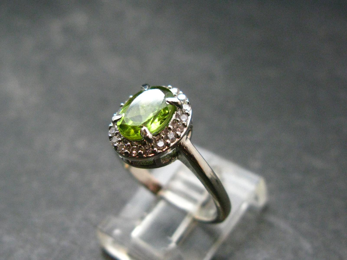 Natural Faceted Peridot Olivine Sterling Silver Ring - 2.66 Grams - Size 7
