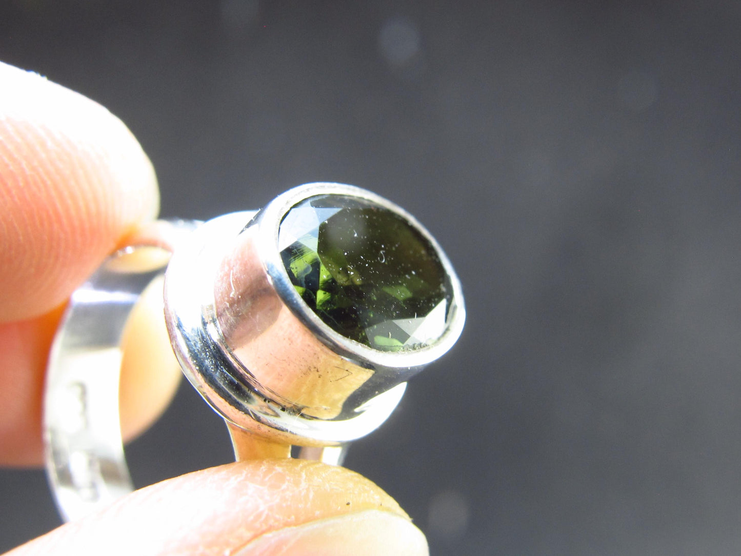 Moldavite Tektite Facetted Silver Ring from Czech Republic - Size 6 - 6.04 Grams
