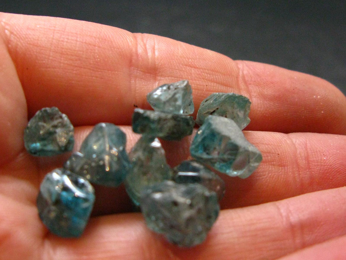 Lot of 10 Blue Zircon Crystals From Cambodia - 44.60 Carats