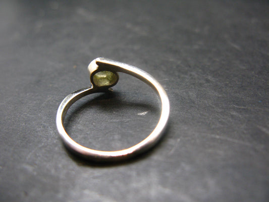 Cute Gem Moldavite Sterling Silver Ring From Czech Republic - Size 7 - 1.6 Grams