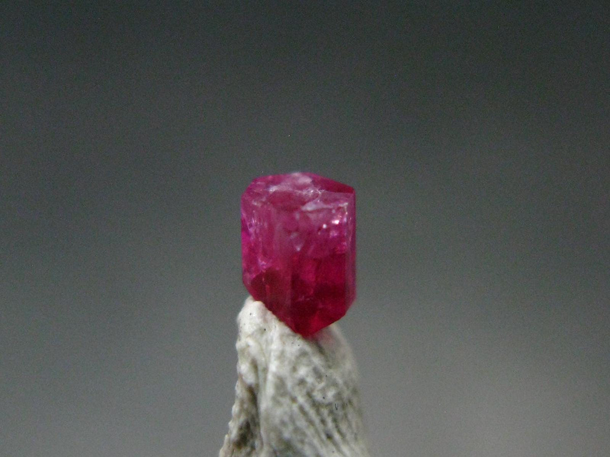 Nice Rare Gem Bixbite Red Emerald Beryl Crystal From Utah USA - 0.19 Carats