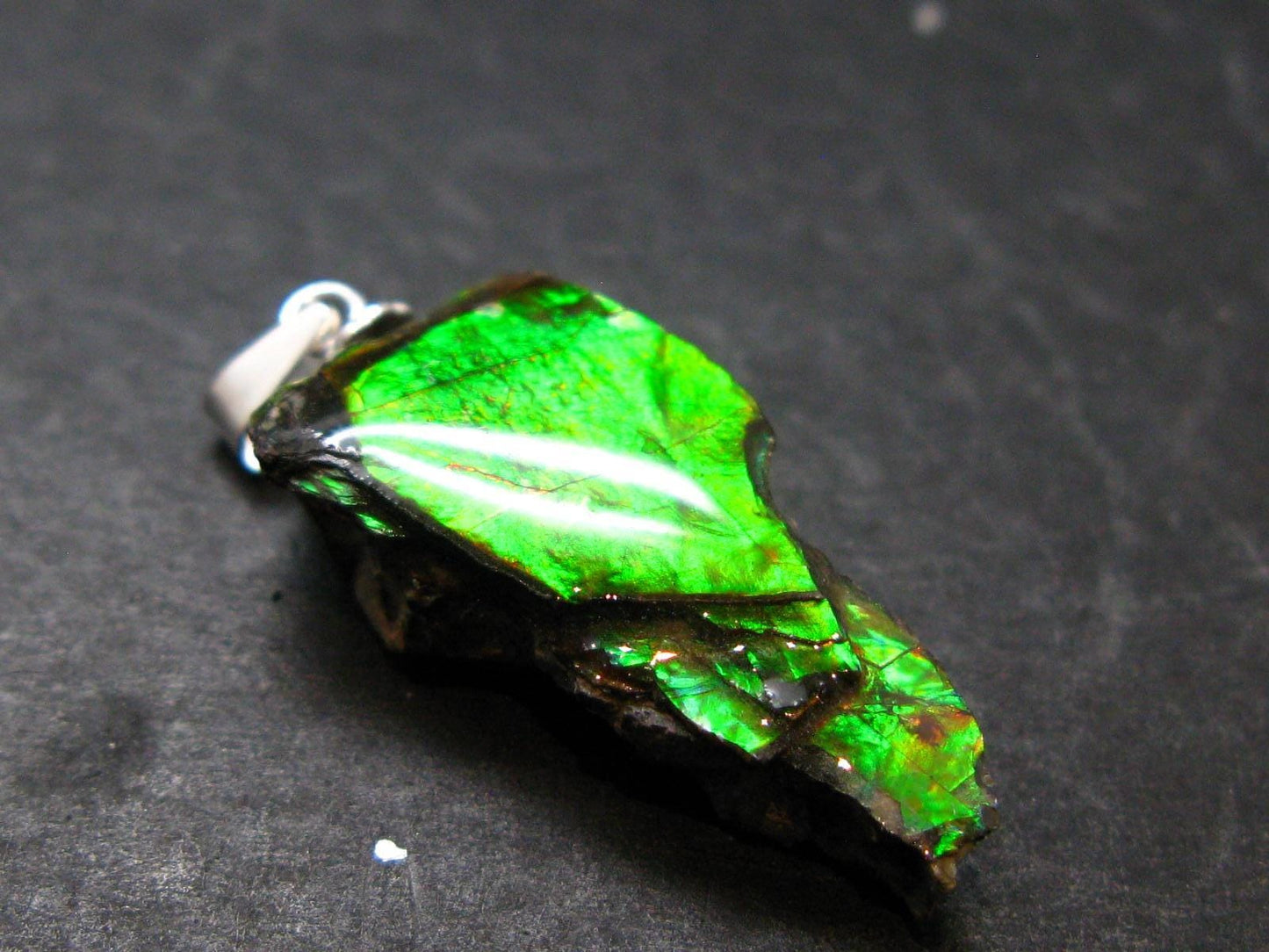 Ammolite Amolite Silver Pendant From Alberta Canada - 1.3" - 2.90 Grams