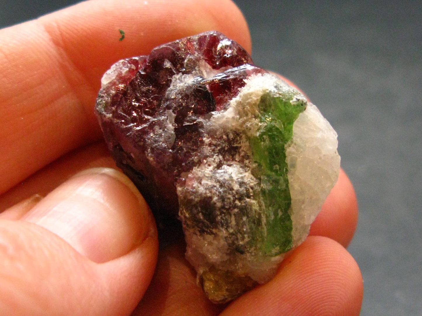 Spinel Crystal From Tanzania - 1.1" - 60.20 Carats