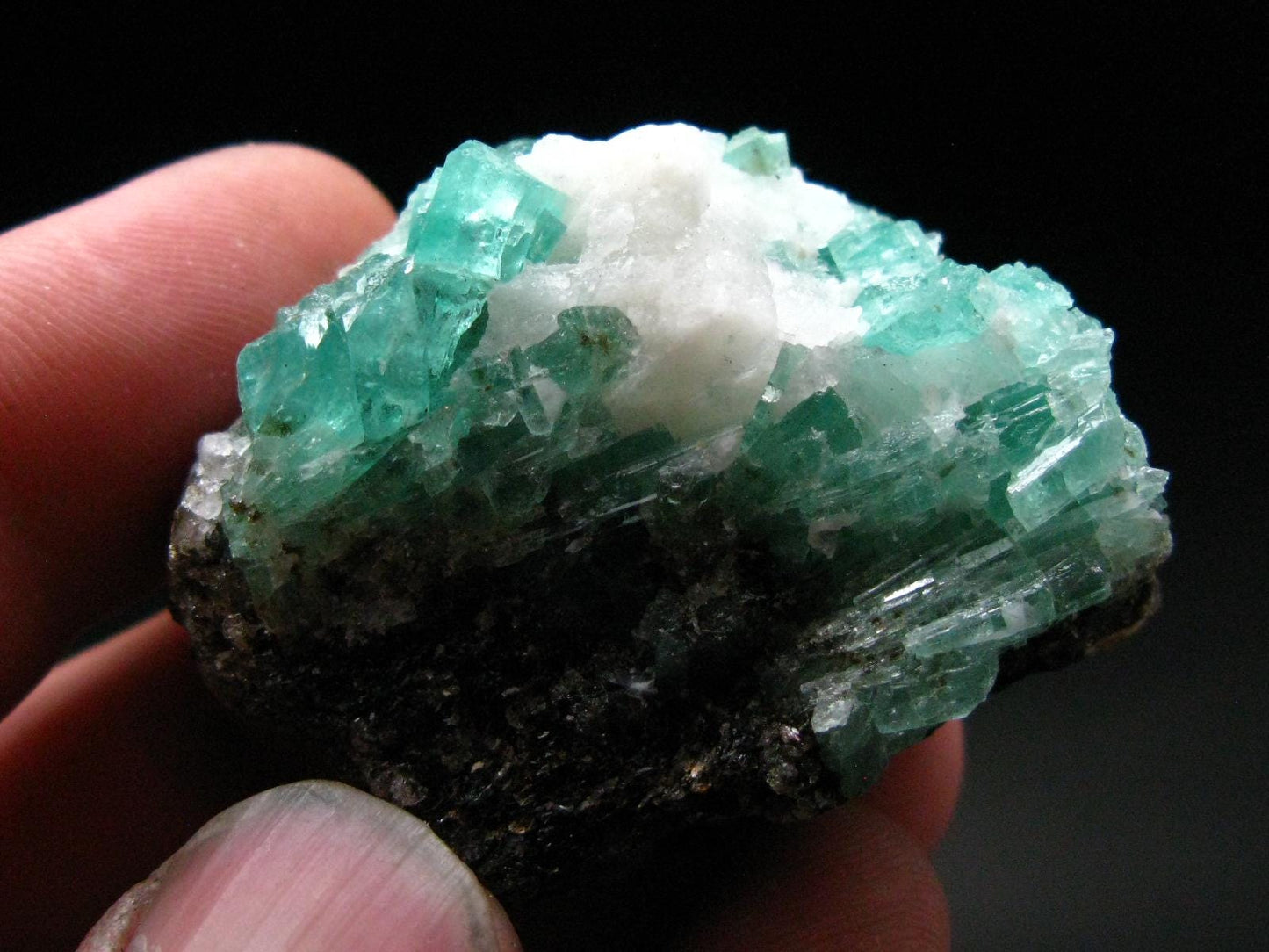 Emerald Beryl Cluster from Pakistan - 1.8" - 34.83 Grams