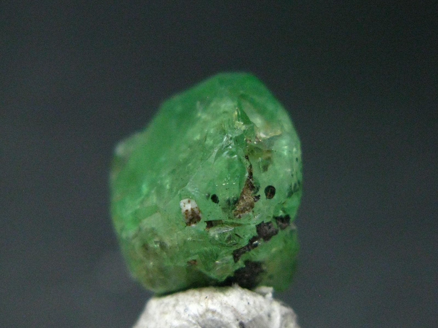 Gem Tsavorite Tsavolite Garnet Crystal From Tanzania - 9.02 Carats - 0.4"