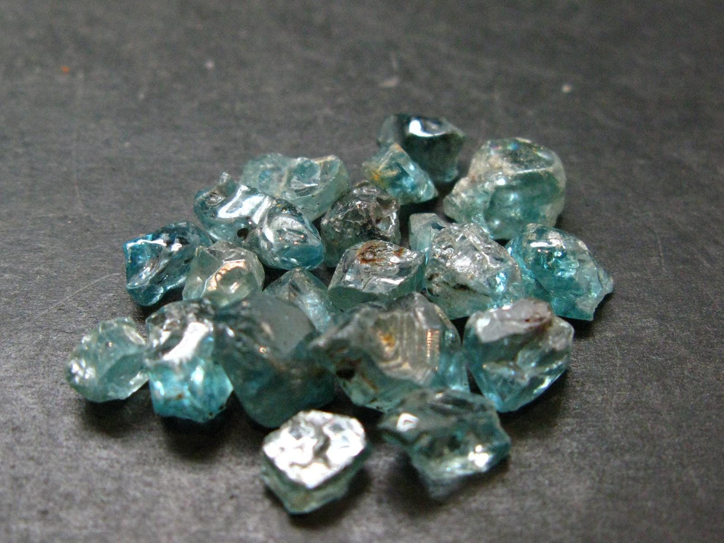 Lot of 20 Blue Zircon Crystals From Cambodia - 51.60 Carats
