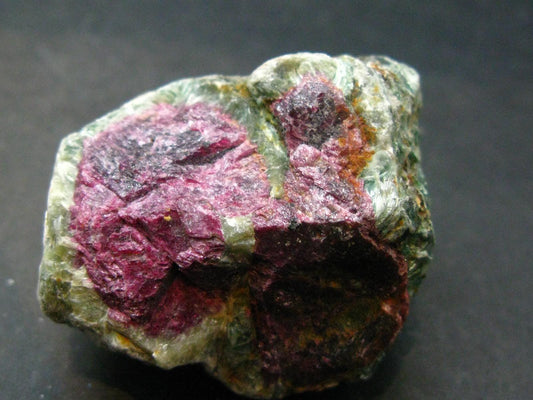 Ruby In Zoisite Crystal From Tanzania - 1.5" - 56.11 Grams