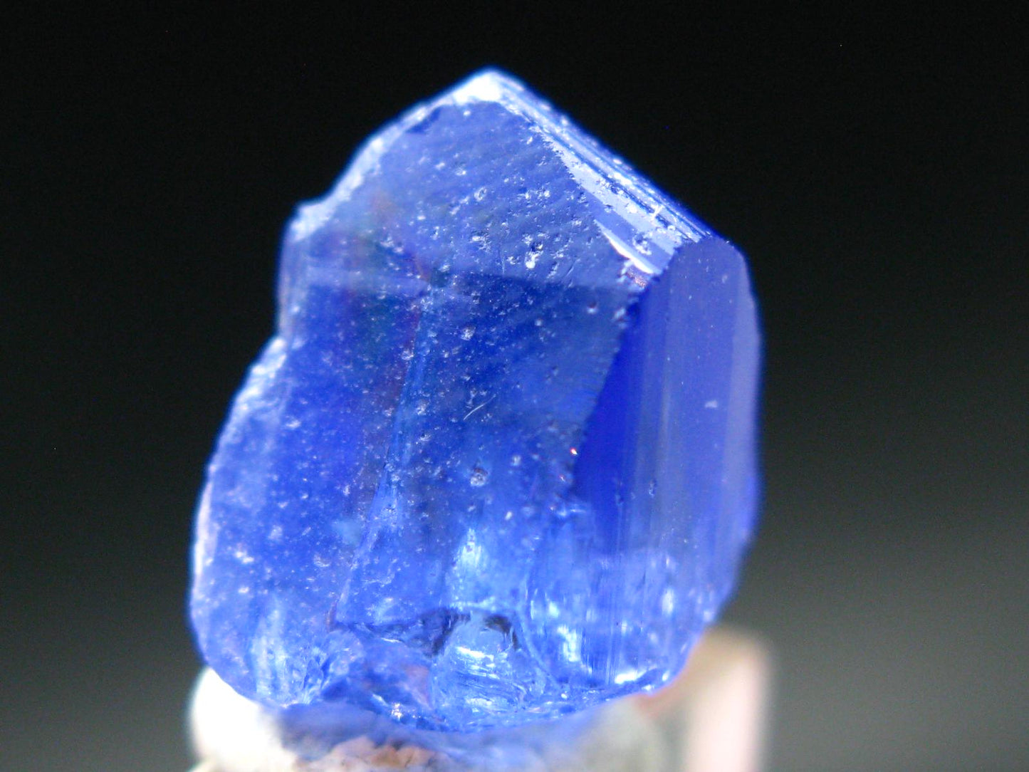 Fine Gem Tanzanite Zoisite Crystal From Tanzania - 10.40 Carats - 0.6"
