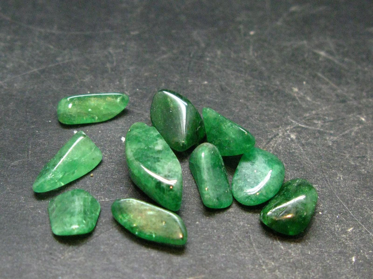 Lot of 10 Tsavorite Garnet Gem Tumbled Stones From Tanzania - 39.60 Carats