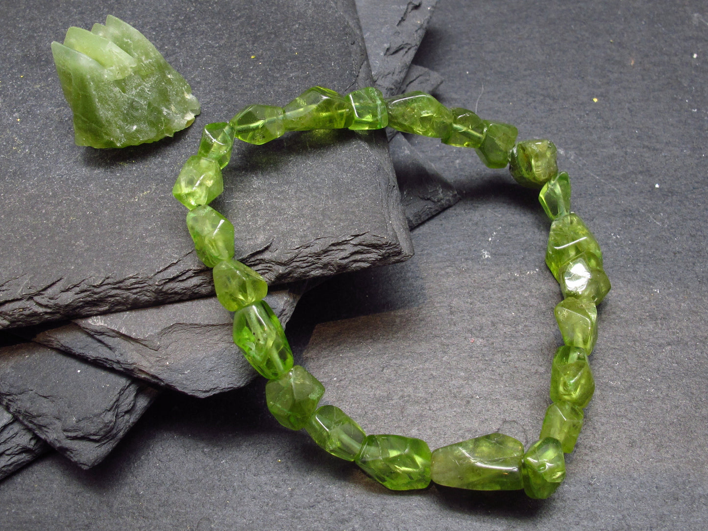 Peridot Genuine Bracelet ~ 7 Inches ~ 10mm Facetted Beads