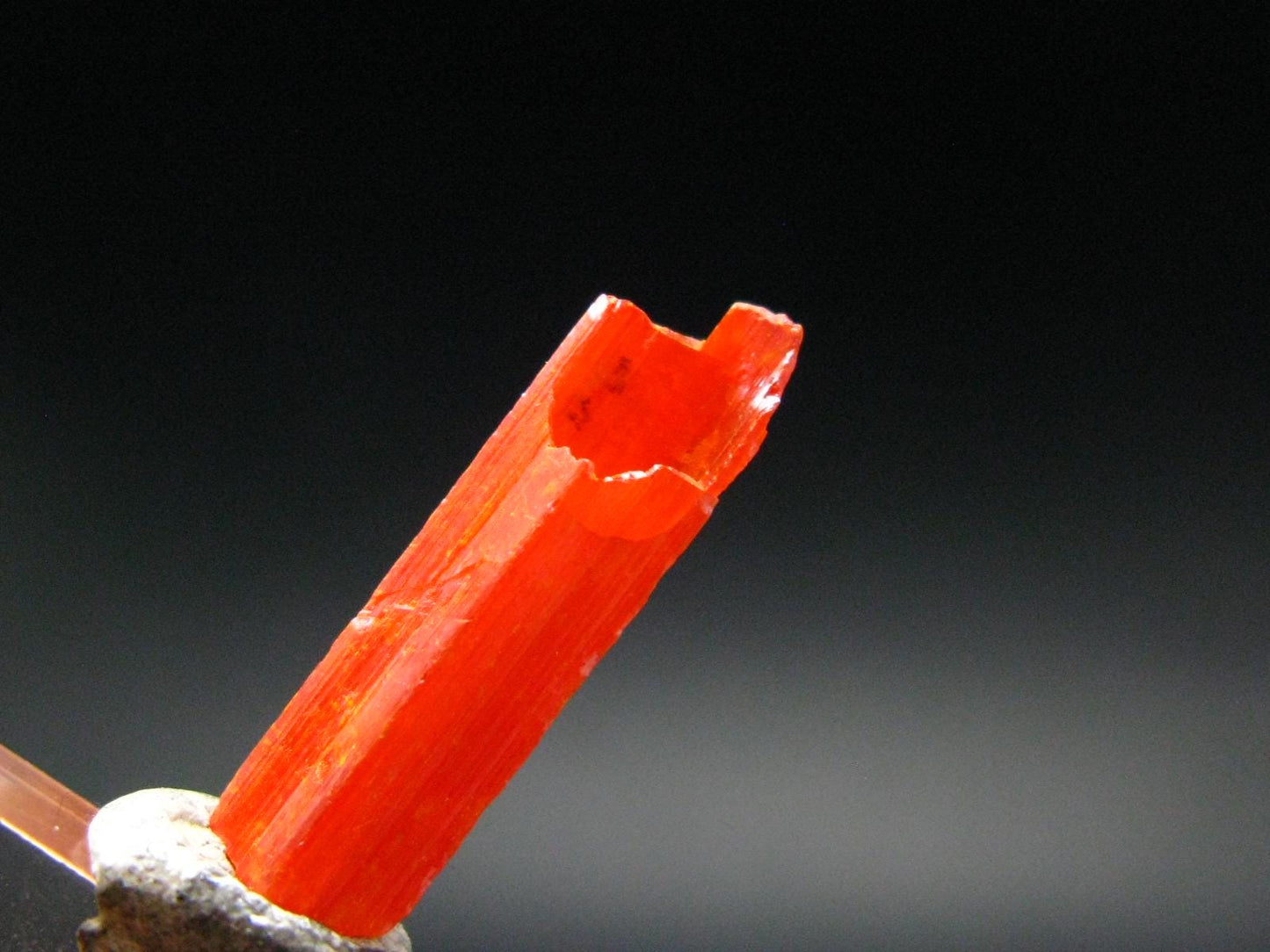 Large Orange Crocoite Crystal From Australia - 0.1" - 5.80 Carats